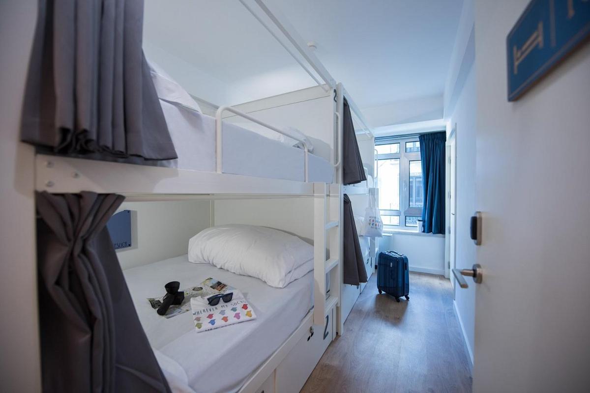 Hostal Room00