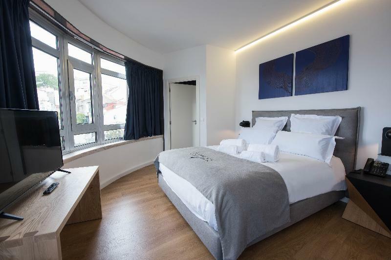 Hostal Room00 *