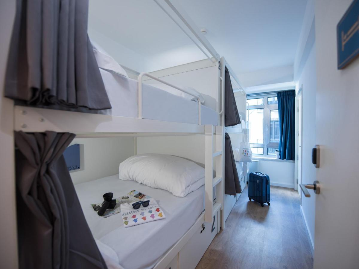 Hostal Room00 *