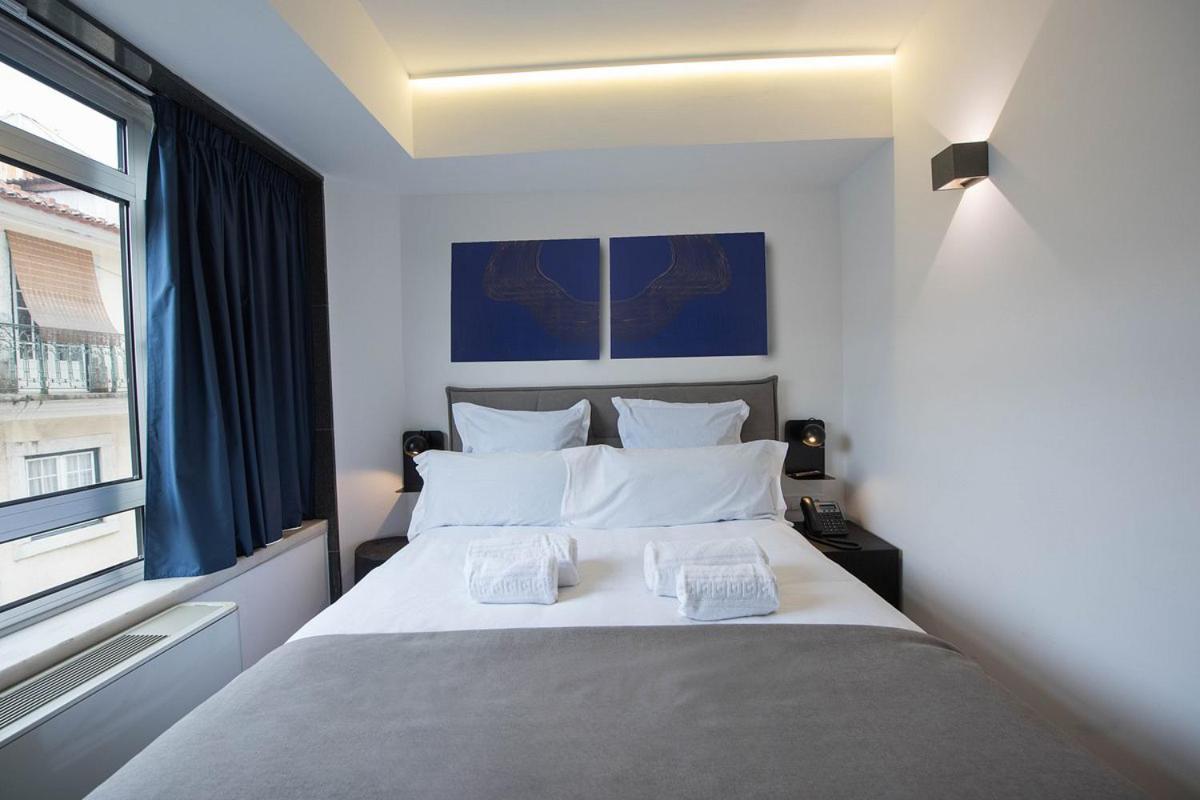 Room00 Hostal